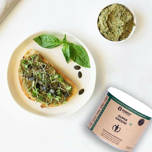 SUPER GREENS PESTO TOAST