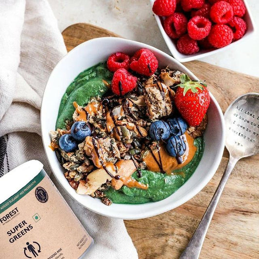 SUPER GREENS SMOOTHIE BOWL